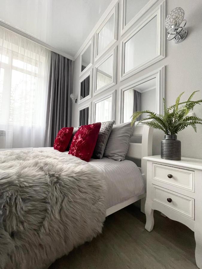 Apartment Studio Paris 92 Irpin Buitenkant foto