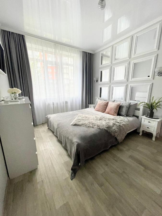 Apartment Studio Paris 92 Irpin Buitenkant foto